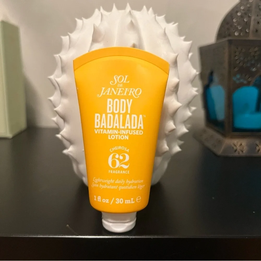 Sol de Janeiro Body Badalada Vitamin Infused Lotion Mini Size 1.0 Fl Oz NWT